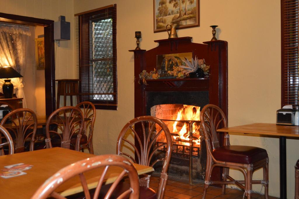 Prince Of Wales Hotel Gulgong Exterior photo